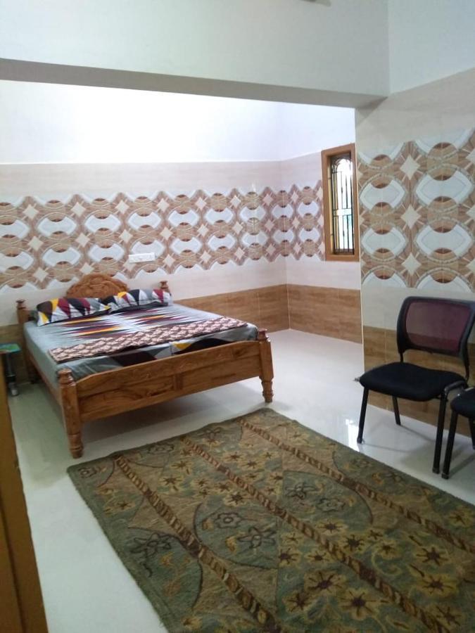 Yuga Guest House Kuttālam Exterior foto
