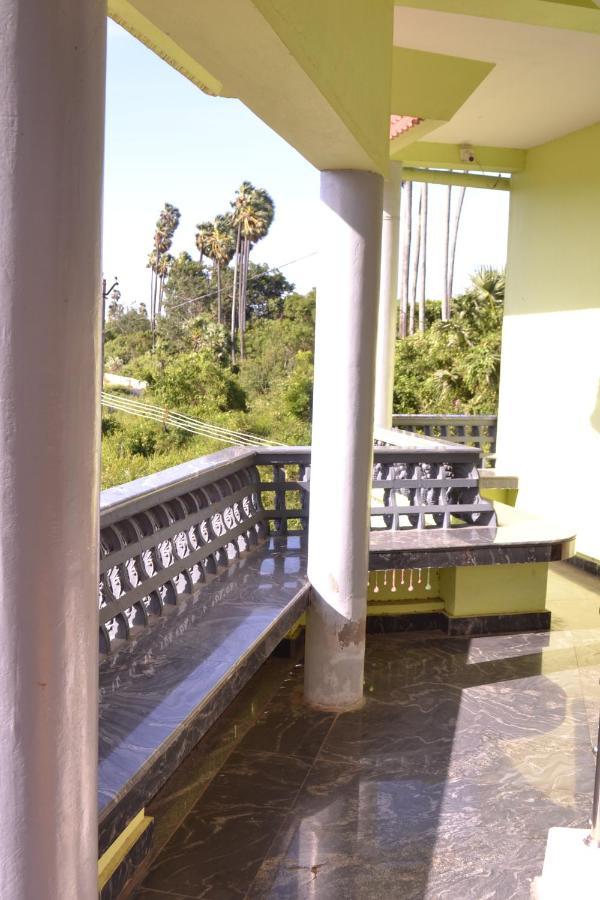 Yuga Guest House Kuttālam Exterior foto