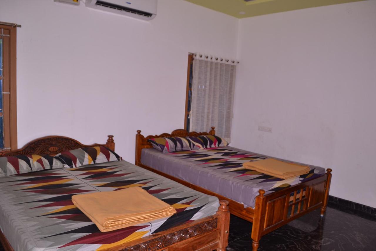 Yuga Guest House Kuttālam Exterior foto