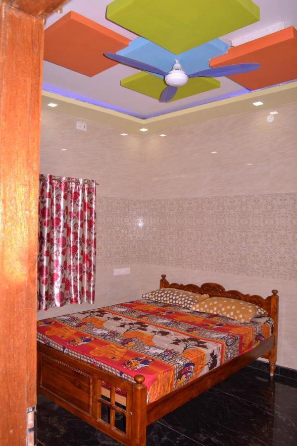 Yuga Guest House Kuttālam Exterior foto