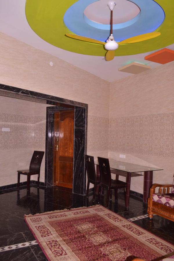 Yuga Guest House Kuttālam Exterior foto